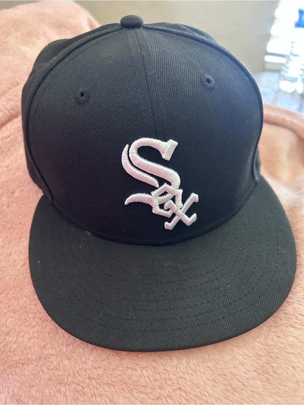 Chicago White Sox Kids Black Baseball Cap with Embroidered Logo size 7 1/4